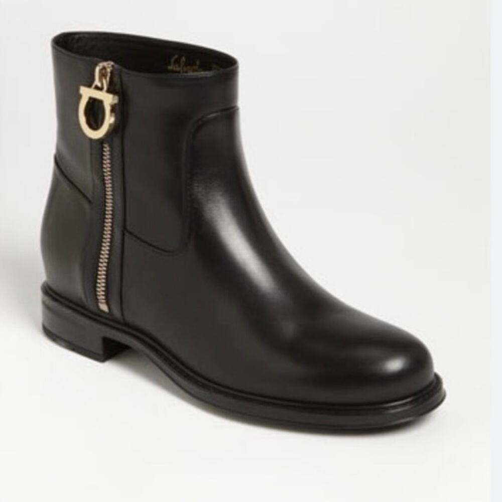 Salvatore Ferragamo Black Leather Ankle Boots Gold Zip Womens 10